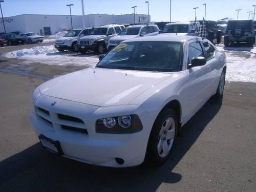 2008 dodge charger 4dr rear-wheel drive sedan base base for sale in grand forks, north dakota