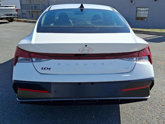 2024 hyundai elantra hev limited