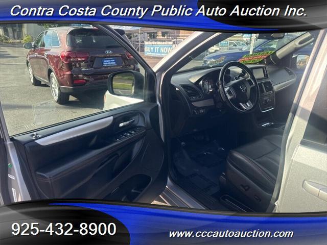 2019 dodge grand caravan gt