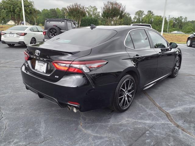 2024 toyota camry se