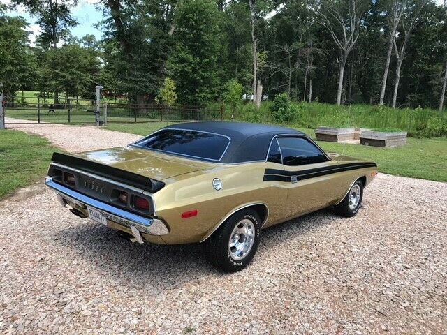 complete rotisserie restored dodge challenger
