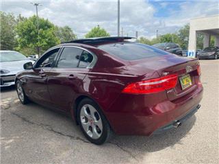 2017 Jaguar XE 25t