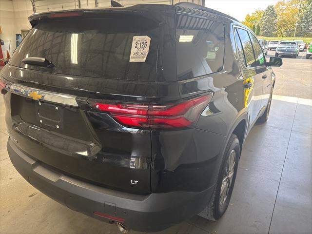 2023 chevrolet traverse lt cloth