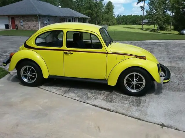 classic 1974 volkswagen beetle
