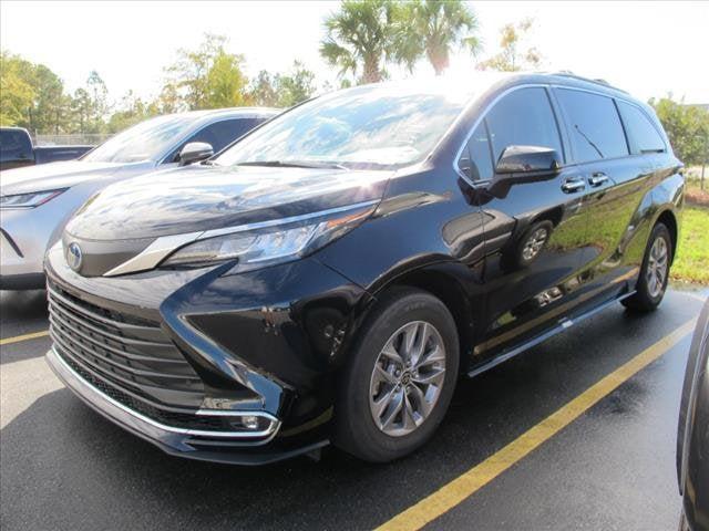 2022 toyota sienna xle 7 passenger