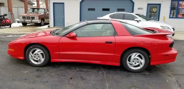 1994 pontiac firebird trans am gt 2dr hatchback automatic 4-speed rwd v8 5.7l