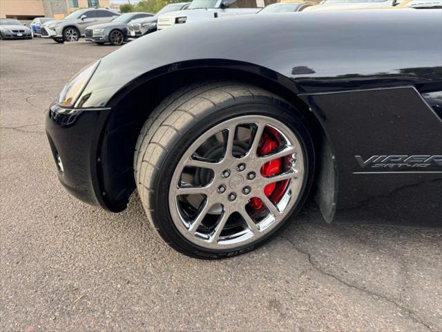 2005 dodge viper srt10