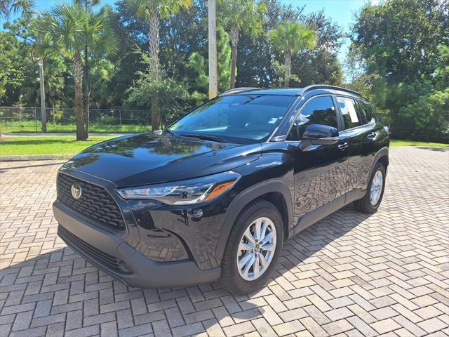 2023 toyota corolla cross le