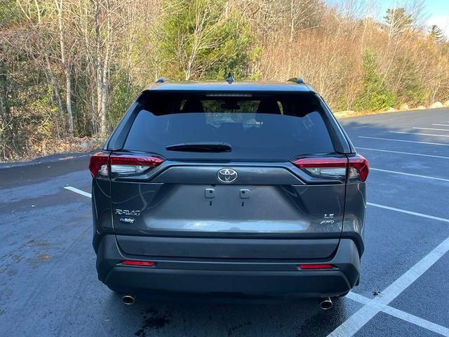 2020 toyota rav4 le