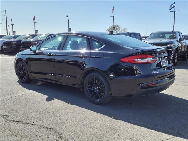 2020 ford fusion se