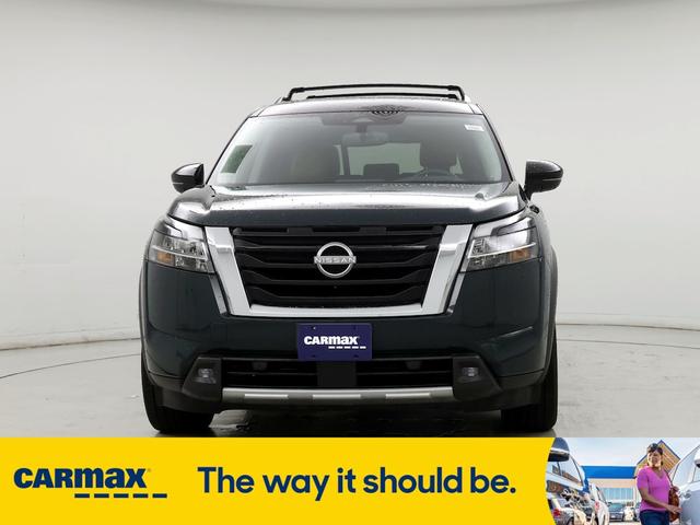 2022 nissan pathfinder platinum