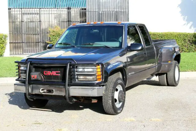 california original,1992 gmc sierra 3500 4x4 dually,100% rust free (833)225-4227