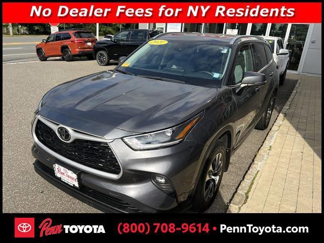 2021 toyota highlander xle