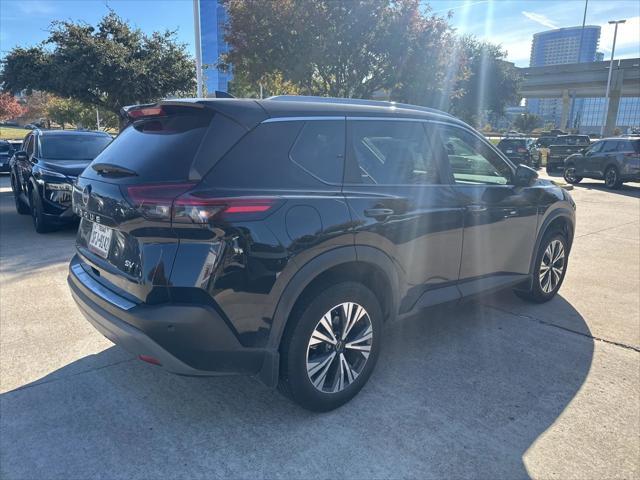 2022 nissan rogue sv