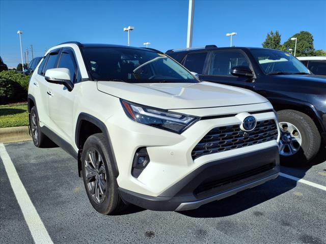 2022 toyota rav4 hybrid se