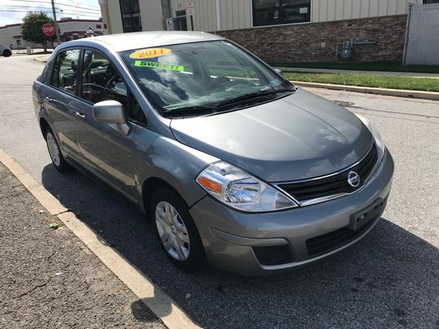 2011 nissan versa 1.8 s