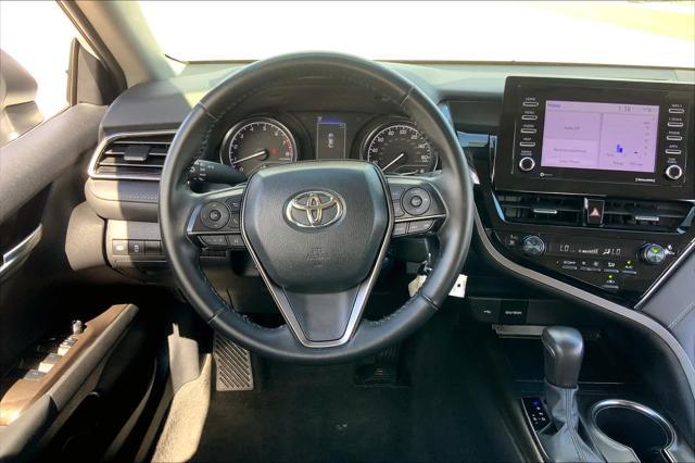 2024 toyota camry se