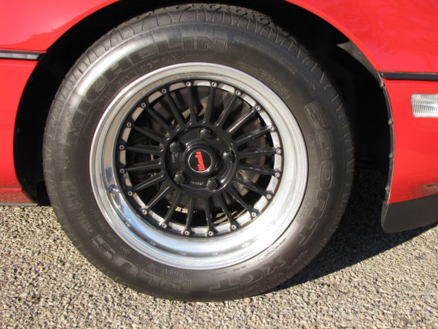 1987 chevrolet corvette base convertible 2-door 5.7l orignal owner garage queen
