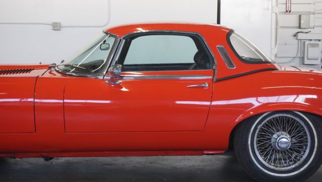1974 jaguar e-type convertible with hard top