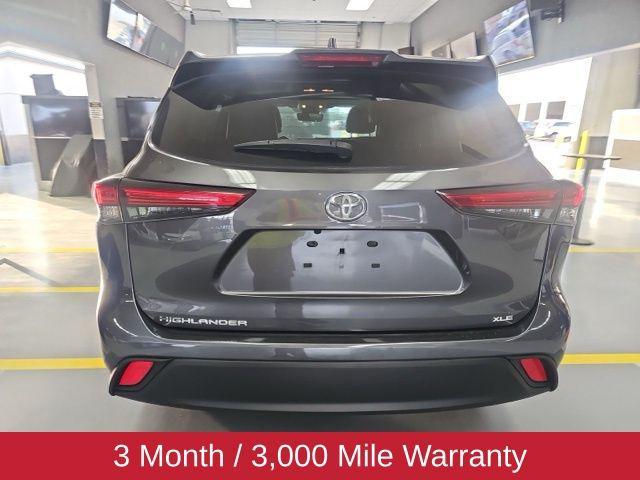 2022 toyota highlander xle