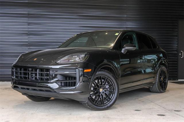 2024 porsche cayenne base