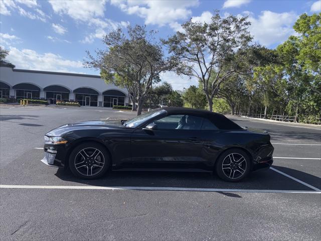 2023 ford mustang ecoboost premium