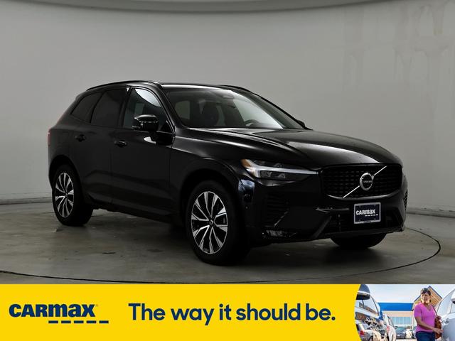 2023 volvo xc60 b5 plus dark theme