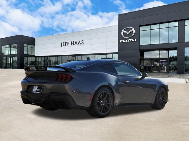 2024 ford mustang dark horse