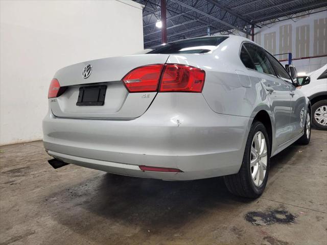 2014 volkswagen jetta auto se w/connectivity