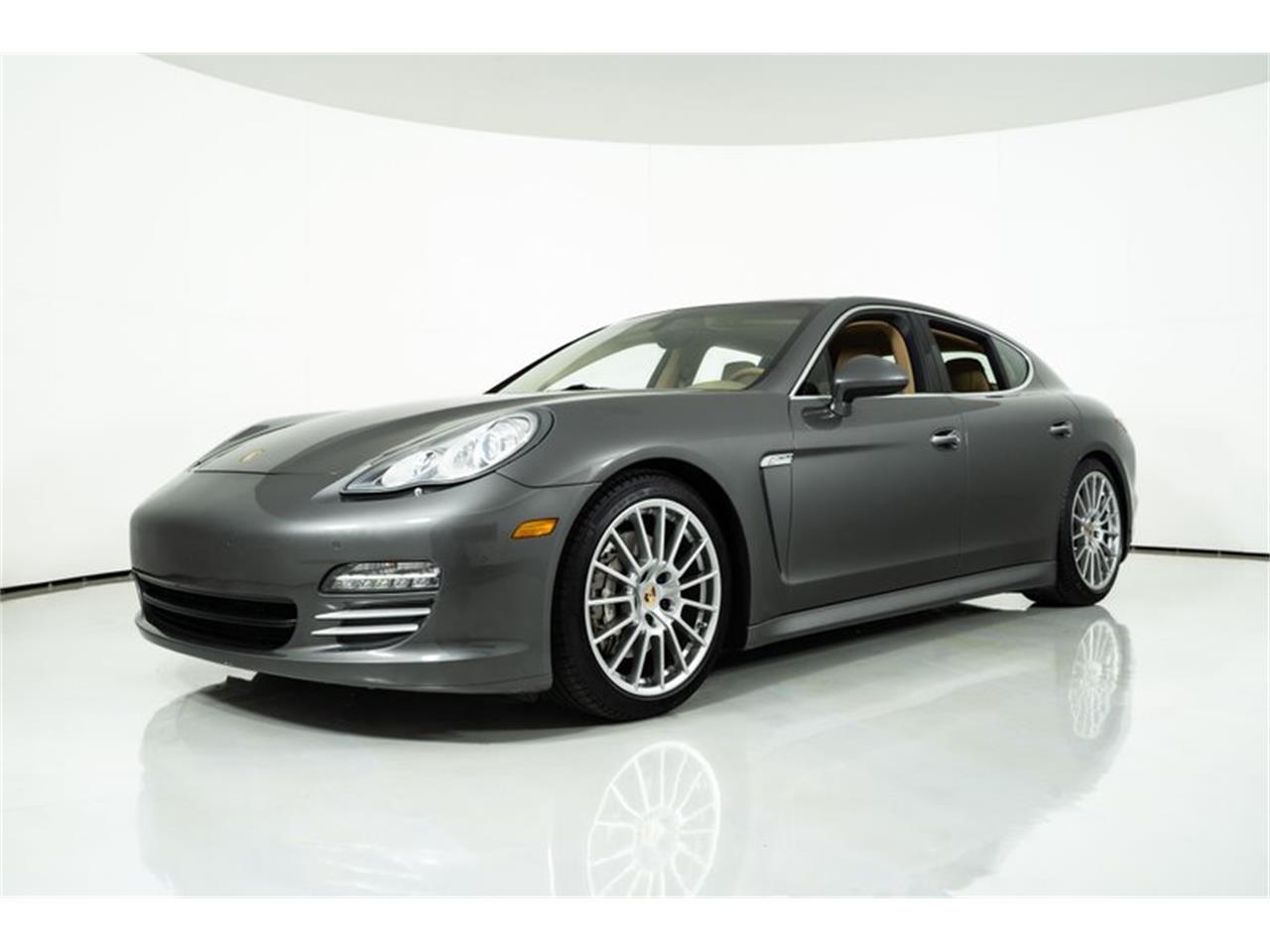 2013 porsche panamera