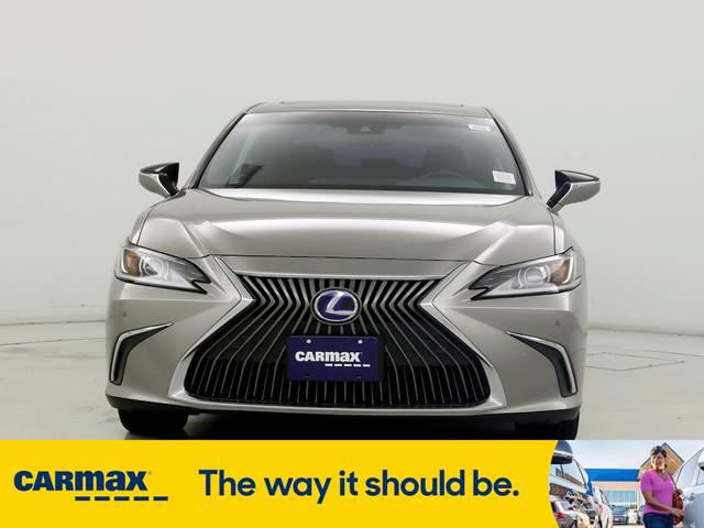 2021 lexus es 300h