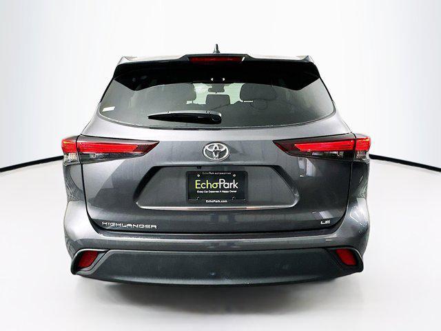 2024 toyota highlander le