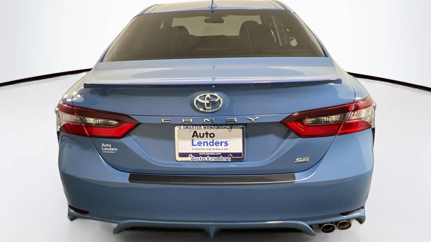 2024 toyota camry se
