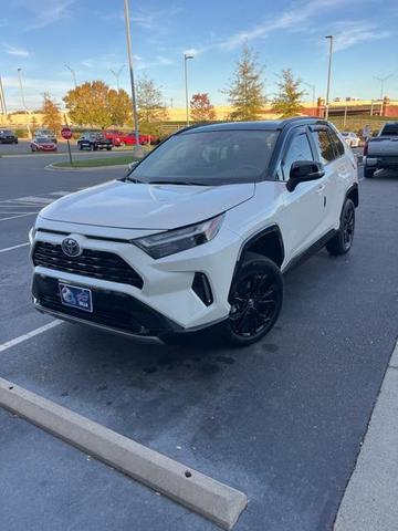 2022 toyota rav4 hybrid se