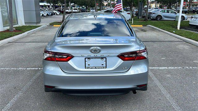2023 toyota camry le