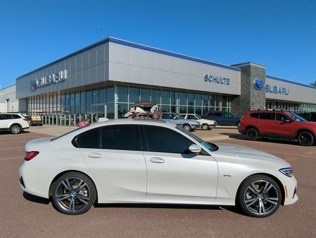 2022 bmw 330e xdrive
