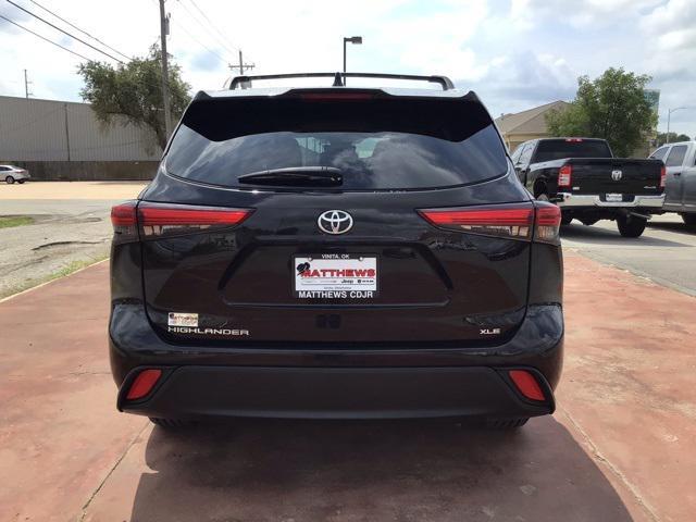 2021 toyota highlander xle