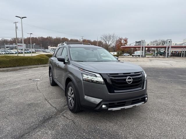 2022 nissan pathfinder sl