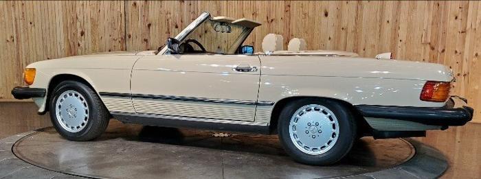 1986 mercedes-benz 500sl in lebanon, missouri