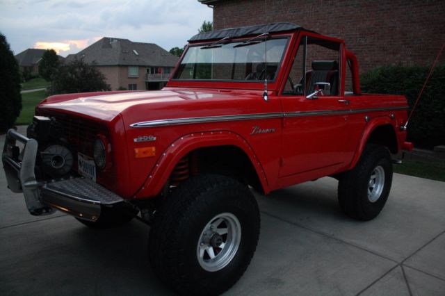 head-turning 1974 ford bronco