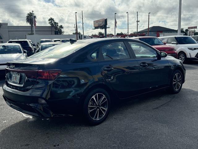 2024 kia forte lxs