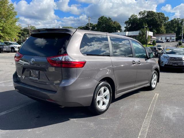 2020 toyota sienna l