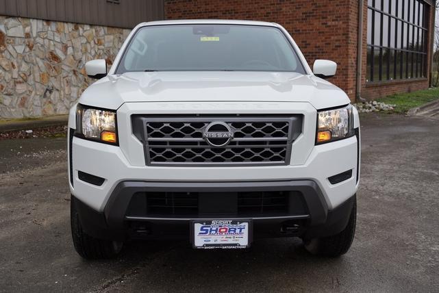 2023 nissan frontier sv