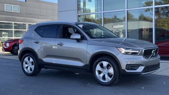 2022 Volvo XC40
