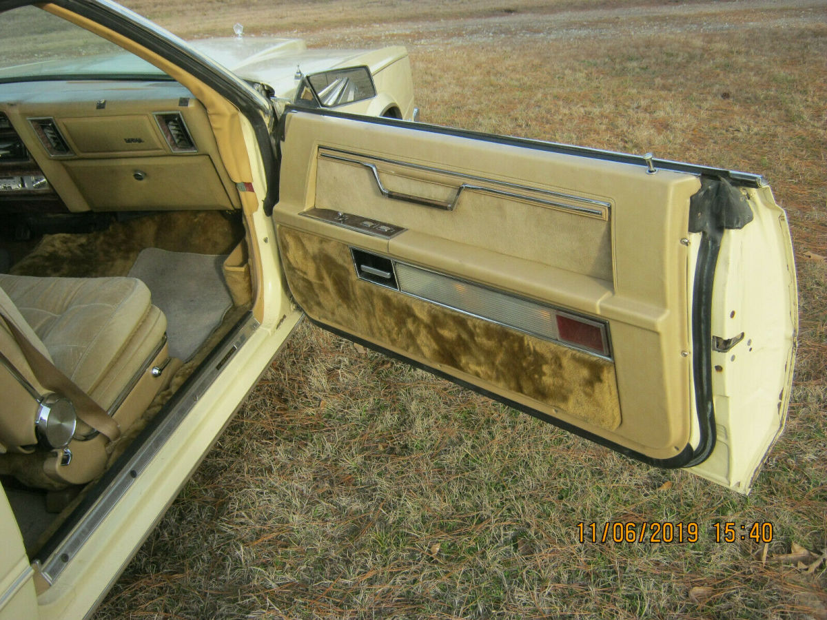 beautiful collectable yellow 1981 chrsyler imperial coupe 133,000 miles