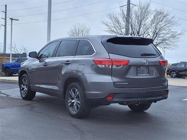 2018 toyota highlander le