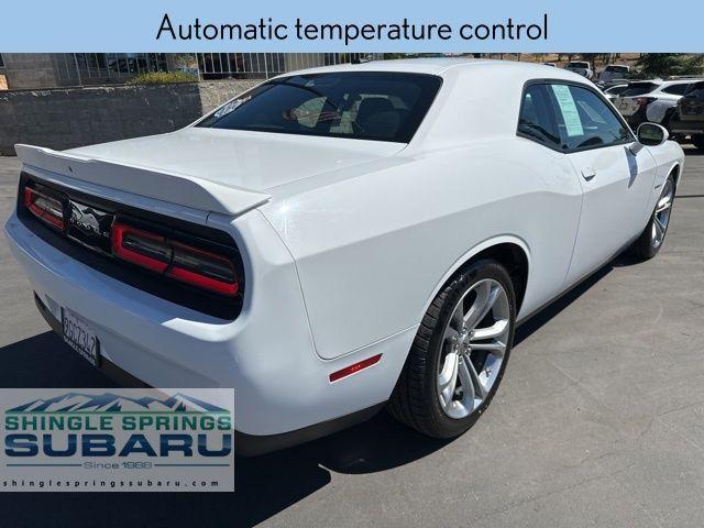2022 dodge challenger r/t
