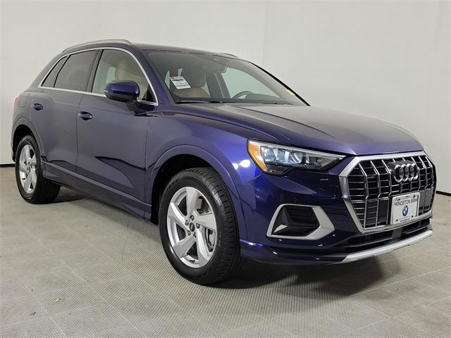 2022 audi q3 40 premium