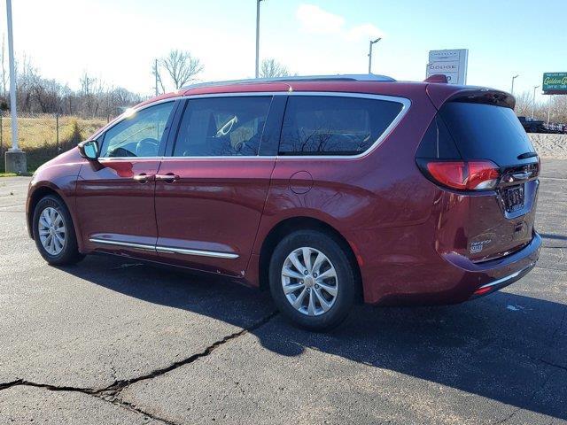 2018 chrysler pacifica touring-l