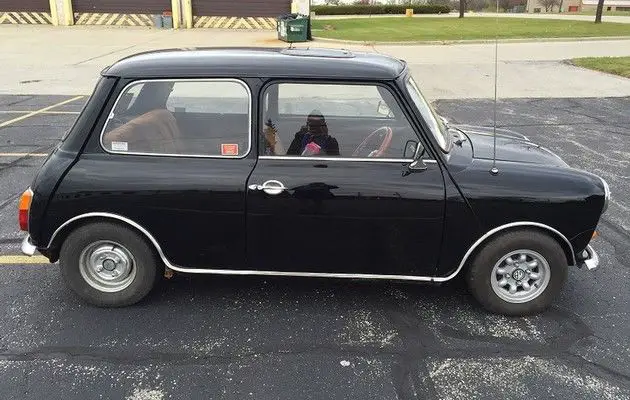 1977 rover mini rhd!!! auto 998cc's of fun! great summer cruiser!roll in style!!